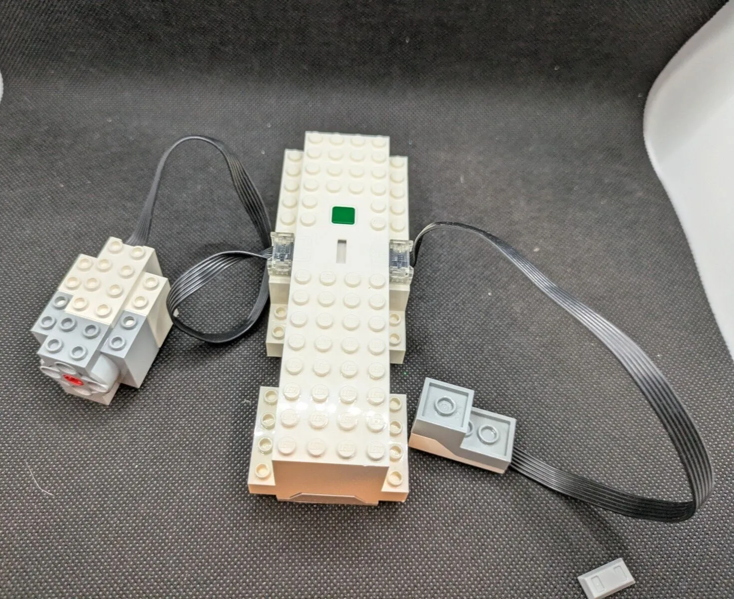 LEGO 88009 Power Up Hub and Motor Light