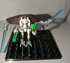 LEGO Star Wars General Grievous minifigure (design sw0515) With A Custom Cape