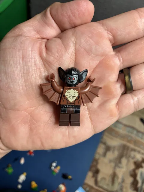 LEGO Man-Bat Minifigure ,Batman-Man Bat Arrack  76011  Sh086 2014