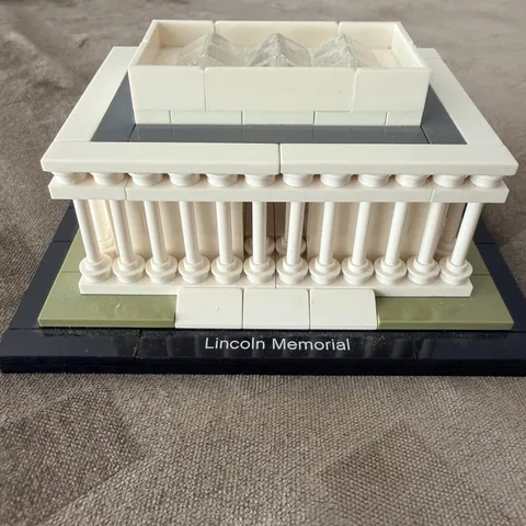 LEGO Architecture Lincoln Memorial 21022 Complete Built Landmark Series Set