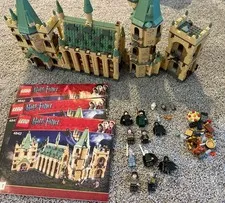 LEGO Harry Potter 4842 Hogwarts Castle - Loose Retired W Minifigures & Manuals