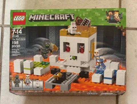 LEGO 21145 Minecraft: The Skull Arena New Sealed