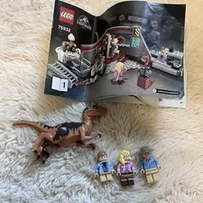 LEGO Jurassic World - Jurassic Park Velociraptor Chase Set 75932 Minifig Lot