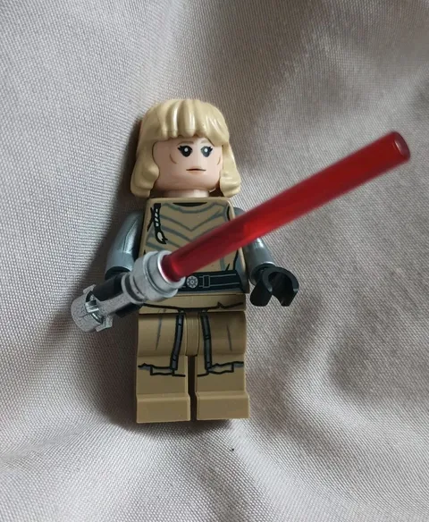 LEGO STAR WARS 75364 Ahsoka SHIN HATI Minifigure - Lightsaber incl'd - NEW!!!