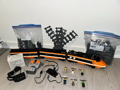LEGO Horizon Express 10233 100% Complete W Power Functions & Track Lot