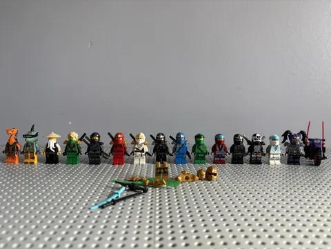 LEGO NINJAGO Minifigure Lot w/ Accessories & Weapons