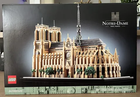 LEGO Architecture Notre-Dame de Paris Replica, Architectural Model Kit
