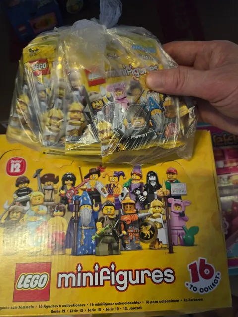 LEGO 71007 Collectible Minifigures Series 12 – Complete Set of 16 (2014)