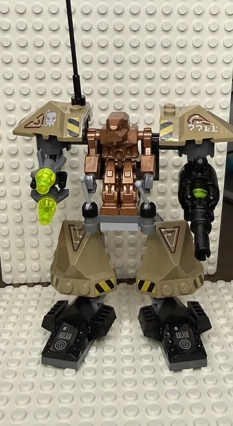 LEGO EXO-Force 7711 Sentry 100% complete with stickers - great condition