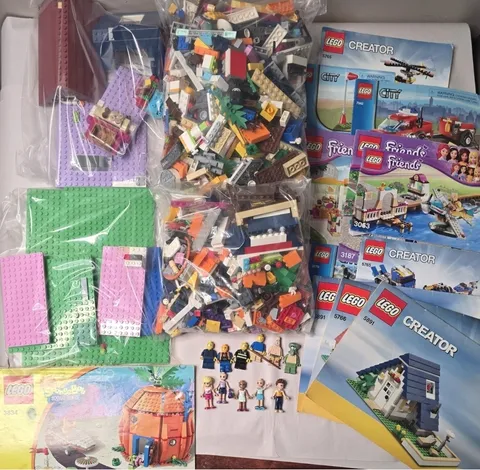 Huge LEGO Lot 7+ lbs Bulk Bricks SpongeBob Creator Friends City Minifigures