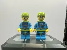 LEGO LOT of 2 MINIFIGURE Series 10 - #6 SKYDIVER WITH PARACHUTE