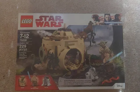 LEGO Star Wars Yoda's Hut #75208 Set - Yoda, Luke, R2-D2 - SEALED