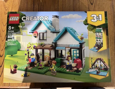 LEGO Creator 3-in-1 Cozy House 31139 Complete Set Boxed 808 Pieces Age 8+