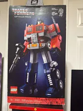 LEGO Icons Transformers Optimus Prime 10302 Converts 1508 pcs 18+