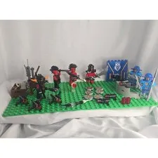 LEGO NEXO Knights Minifigure Bundle