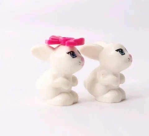 Lego  Lot Of 2 White Bunny Rabbit Friends Baby Sitting with Black Eyes  Bunny