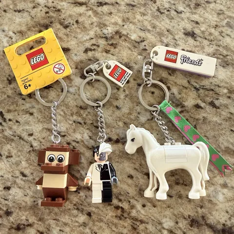 Lego Batman DC Original Two-Face Minifigure Keychain + Friends Pony & Monkey