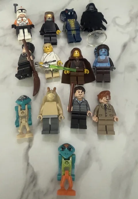 🔥RARE LEGO Minifigures & Parts lot 🔥