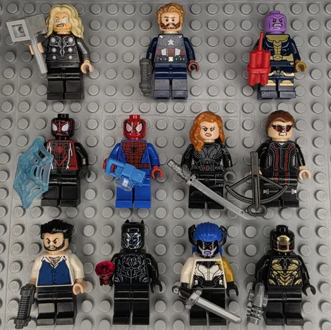 Lego Marvel Super Heroes Minifigures Lot and Accessories