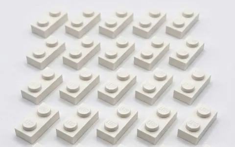20x LEGO 1 x 2 Plate White Pieces Bricks PARTS 921392 302301 TWENTY NEW