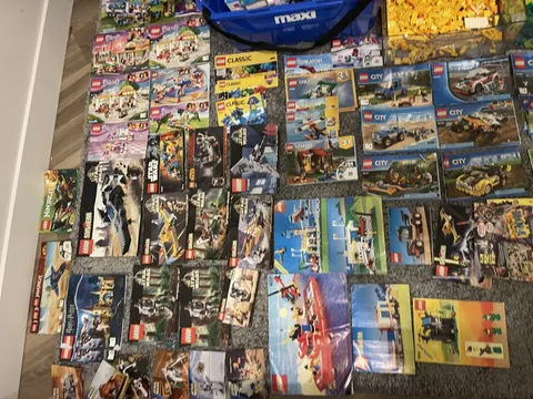 Bulk LEGO LOT of Bricks , parts, Pieces, Tires accessories ( 1980 to présent)