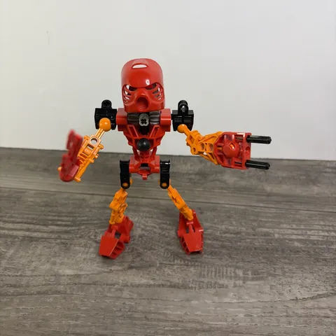 LEGO Bionicle ~ Red Toa Mata - “ TAHU “ - ( Set # 8534 ) Complete Build
