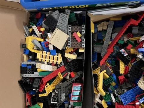 LEGO 4lbs Bricks 🧱 Parts Pieces Sets Plates Bulk Lot!  Pictures are example. 