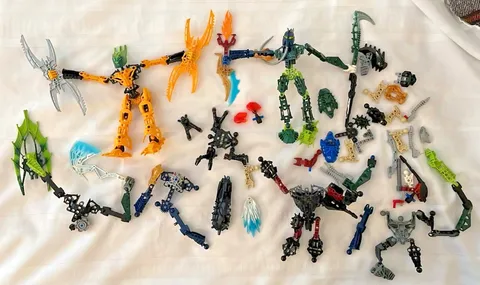 Lego Bionicle Glatorian  Parts Lot