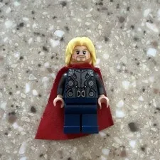 Thor LEGO Minifigure Character Blonde Hair Red Cape, Dark Blue Legs