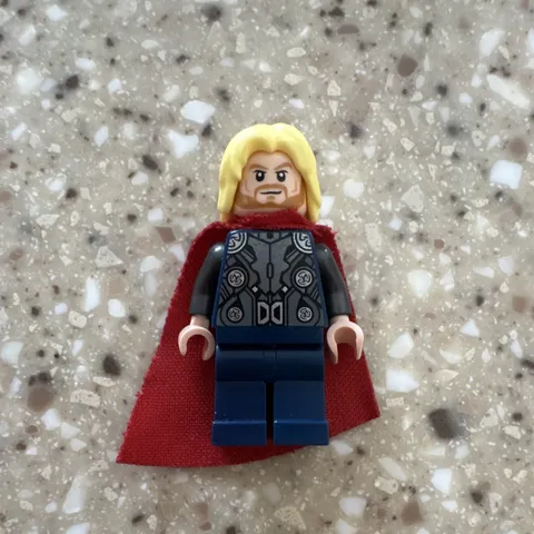 Thor LEGO Minifigure Character Blonde Hair Red Cape, Dark Blue Legs