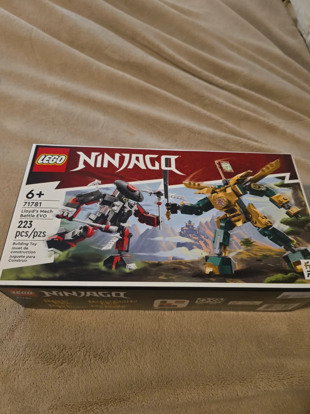 LEGO Ninjago Set 71781 Lloyd's Mech Battle EVO 2023 NEW RETIRED SET