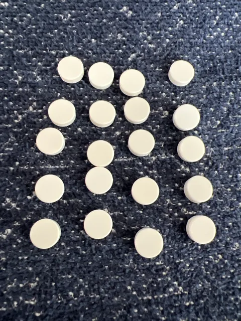 LEGO 98138 White Tile Round 1x1 Bulk 20 Pieces