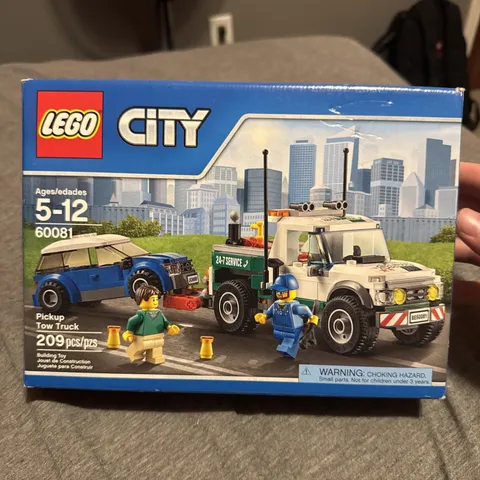 LEGO CITY: Pickup Tow Truck 60081 100% Complete w/ Instruction Manual