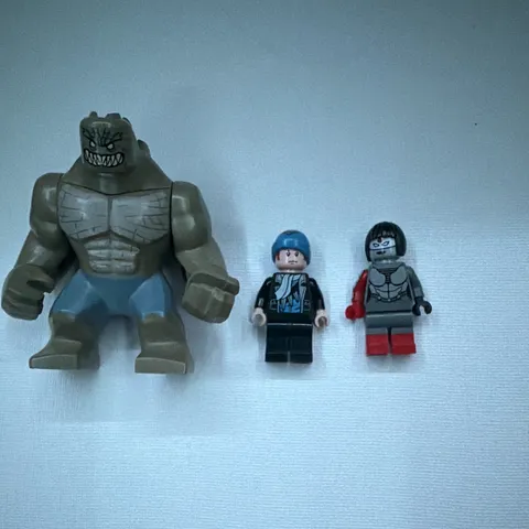 LEGO dc sewer smash Lot of 3 Minifigures killer croc, katana, cap boomerang 