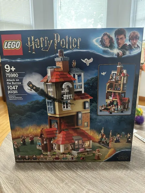 LEGO Harry Potter Attack on the Burrow 75980 1047pc Set Box Age 9+