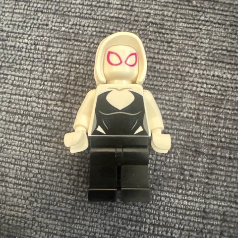 LEGO Spider-Gwen (Ghost-Spider) Minifigure White Hood, Black Outfit