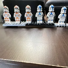 LEGO Star Wars Clone Trooper Minifigure Lot of 3 501st and 3 212th near mint.