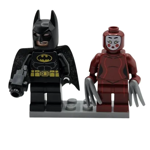 Lego DC Batman With Yellow Utility Belt And Kabuki Twin Minifigure Lot VG