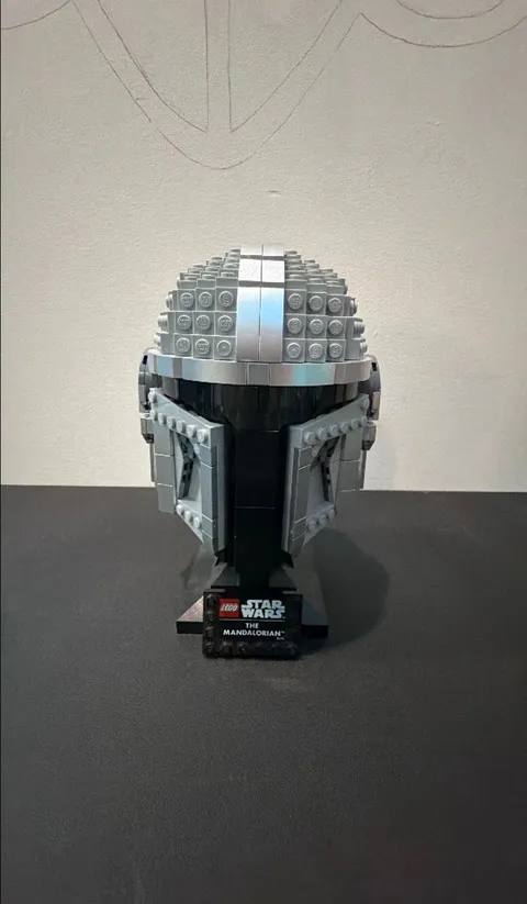 LEGO Star Wars The Mandalorian Helmet
