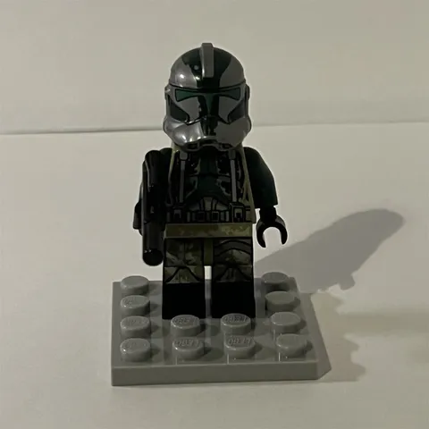 Lego Commander Gree Minifigure 75234