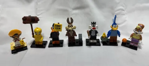 LEGO Looney Tunes Minifigures/Speedy, Tweety, Daffy, Coyote, Roadrunner, Lola