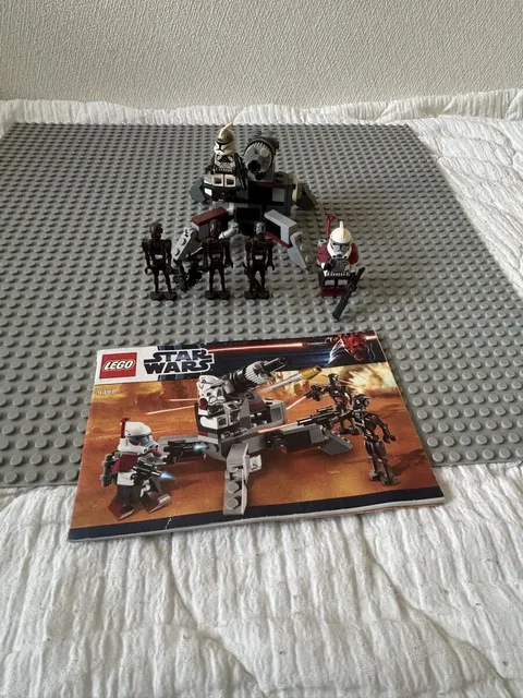 LEGO Star Wars 9488 Elite Clone Trooper vs B2 Super Battle Droid Battle Pack Set