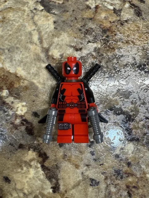 LEGO Marvel Deadpool Minifigure  Wolverine's Chopper Showdown Complete w/ Swords