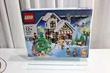 LEGO Winter Village Toy Shop 10199 Complete Set 815 Pieces Light Brick 12+