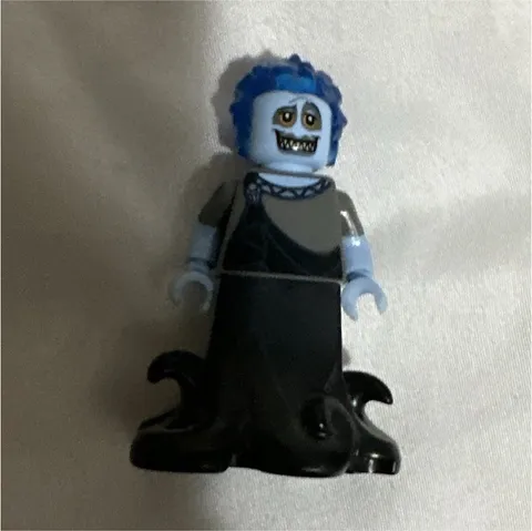 LEGO Minifigure Blue Skin Head Dark Outfit Figure w/ Black Tentacle Base