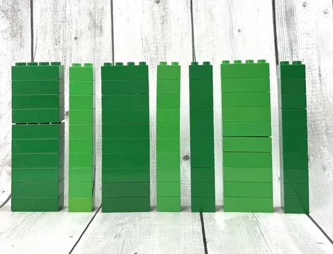 Large Lot 70 Pc Lego Duplo 2” & 4”!Bricks Blocks Shades of Green