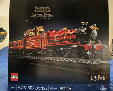 Retired LEGO 76405 Hogwarts Express-Collector Edition  New Sealed Harry Potter