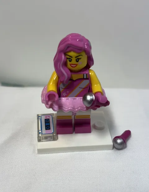 Lego Mini Figure: The Lego Movie 2 #71023 Candy Rapper, perfect shape