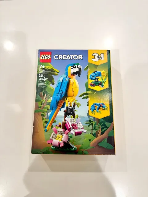 LEGO Creator 3in1 Exotic Parrot 31136 Building Toy Set