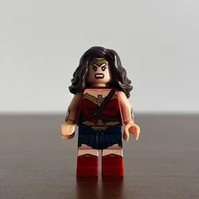 LEGO DC Super Heroes Wonder Woman Minifigure sh0221 From Sets 76046 76087